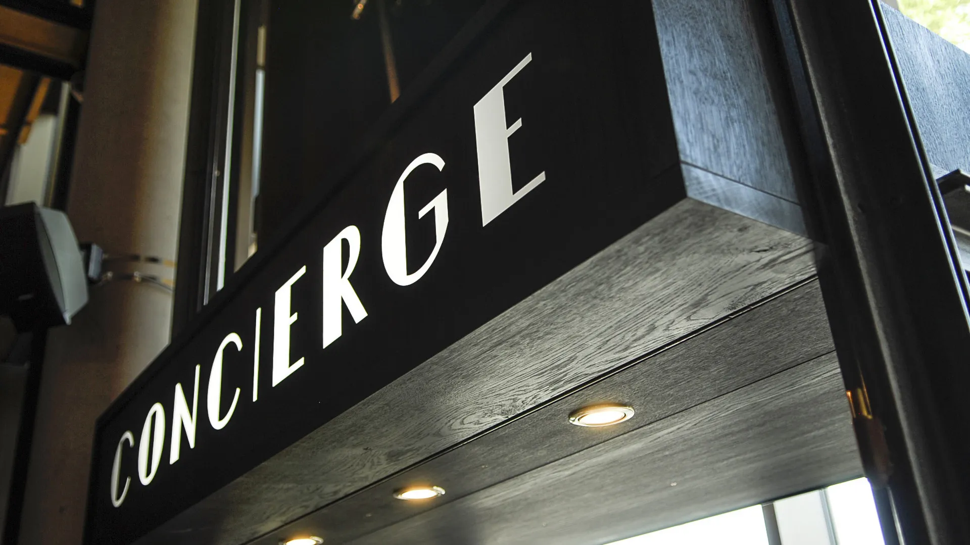 25 hours hotels: Concierge Hamburg