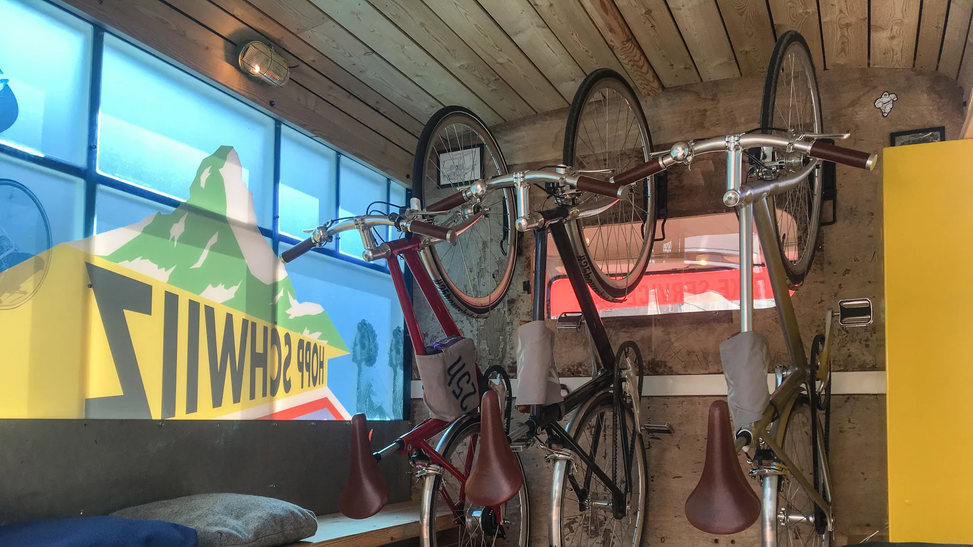 25 hours hotels: Fahrradtruck Zürich