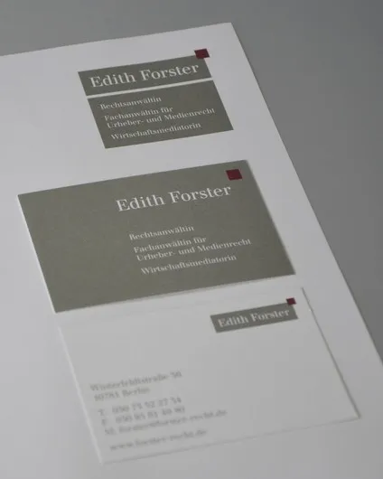 Briefpapier und Karten mit Logo von Edith Forster Rechtsanwältin