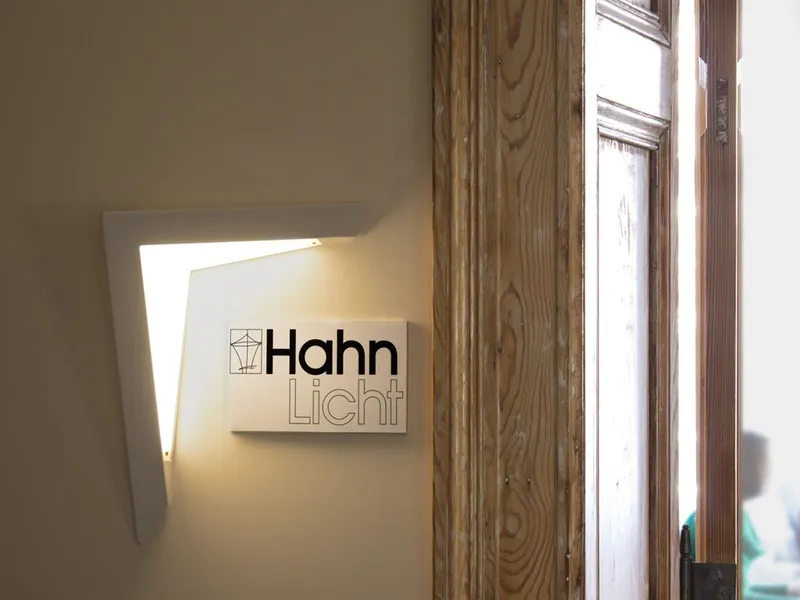 Hahnlicht: e27 berlin L8 Schild
