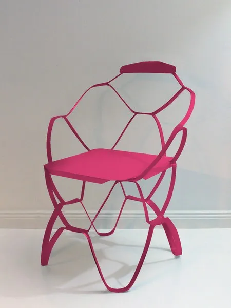Louis Chair in Pink, pulverbeschichteter Stahl