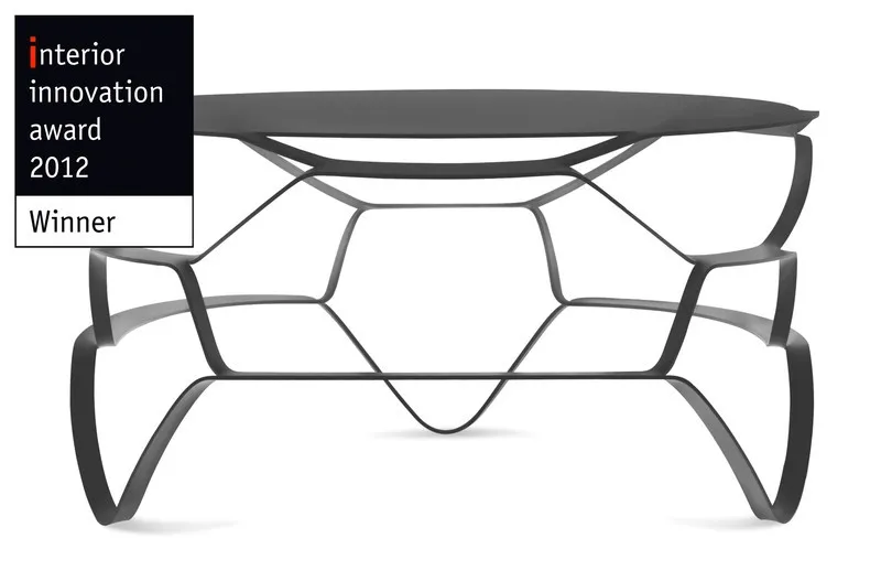 Pulpo: e27-berlin loll couch table black frei02
